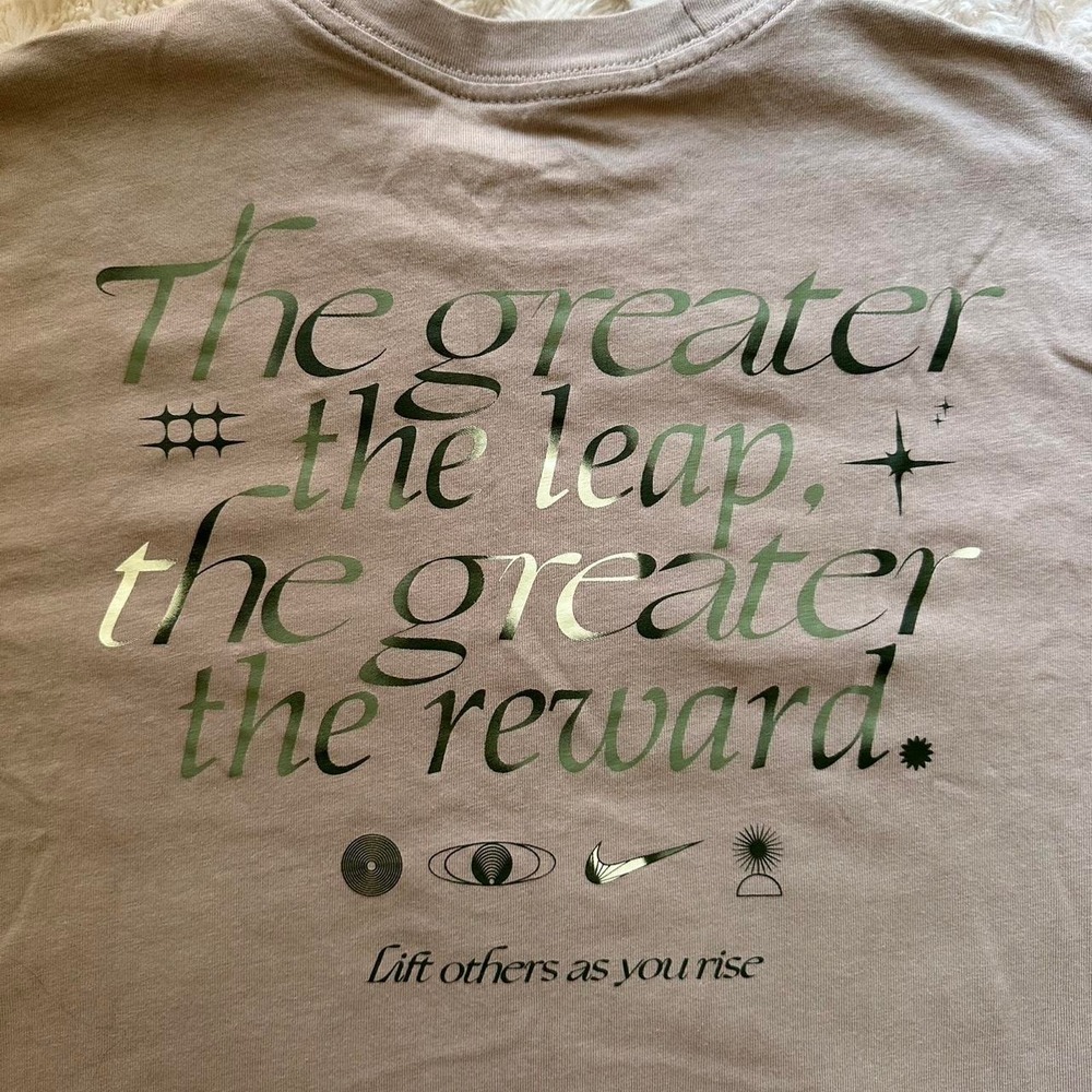 Nike Europe Motivational Graphic T Shirt size Small